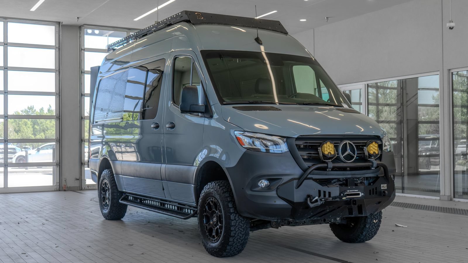 Used 2023 Mercedes-Benz Sprinter 2500 image 21