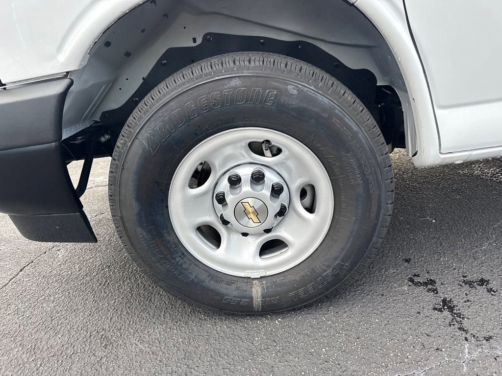 New 2025 Chevrolet Express 3500 w/ Driver Convenience Package RWD image 12