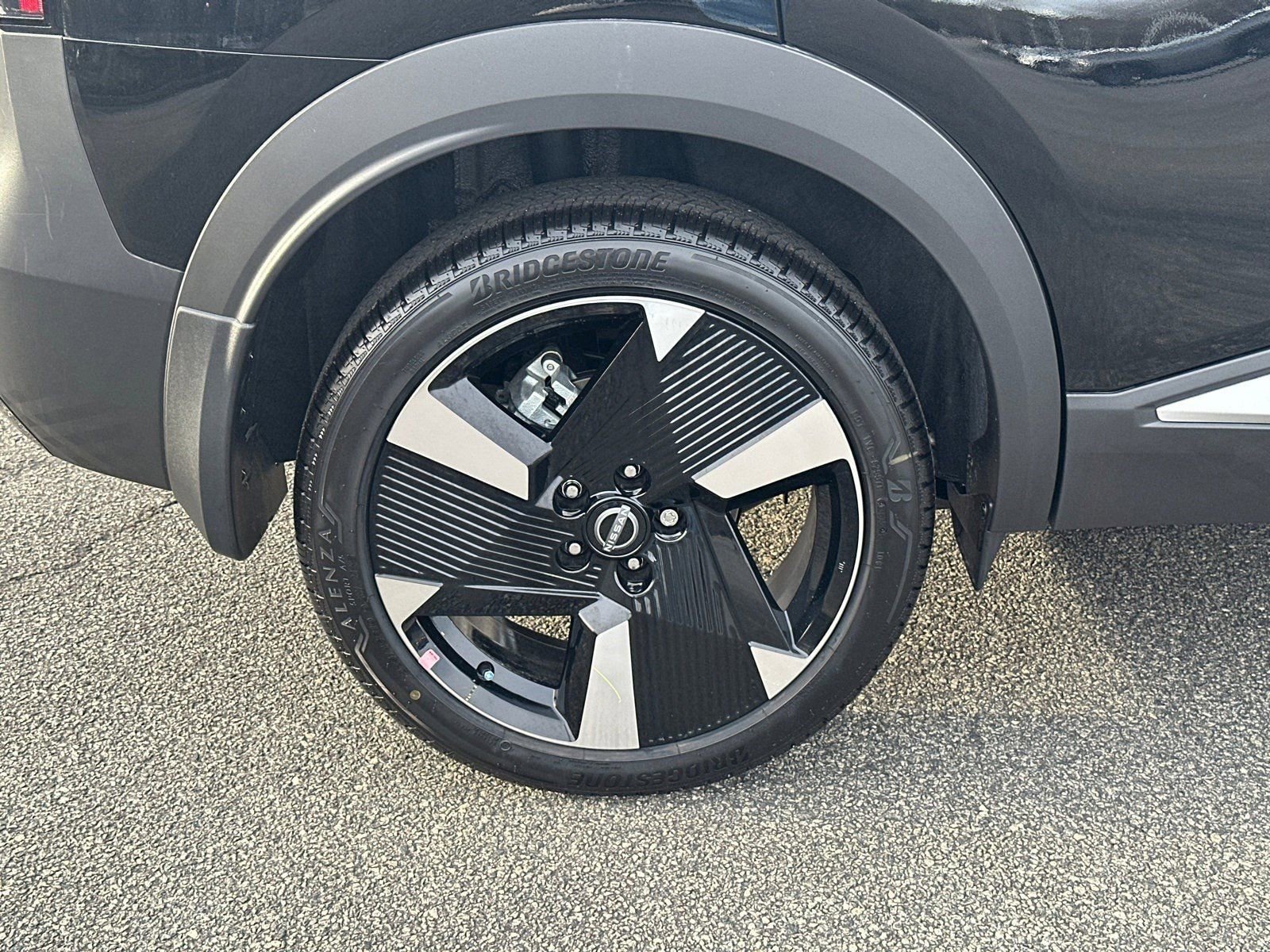 New 2026 Nissan Kicks SR image 17