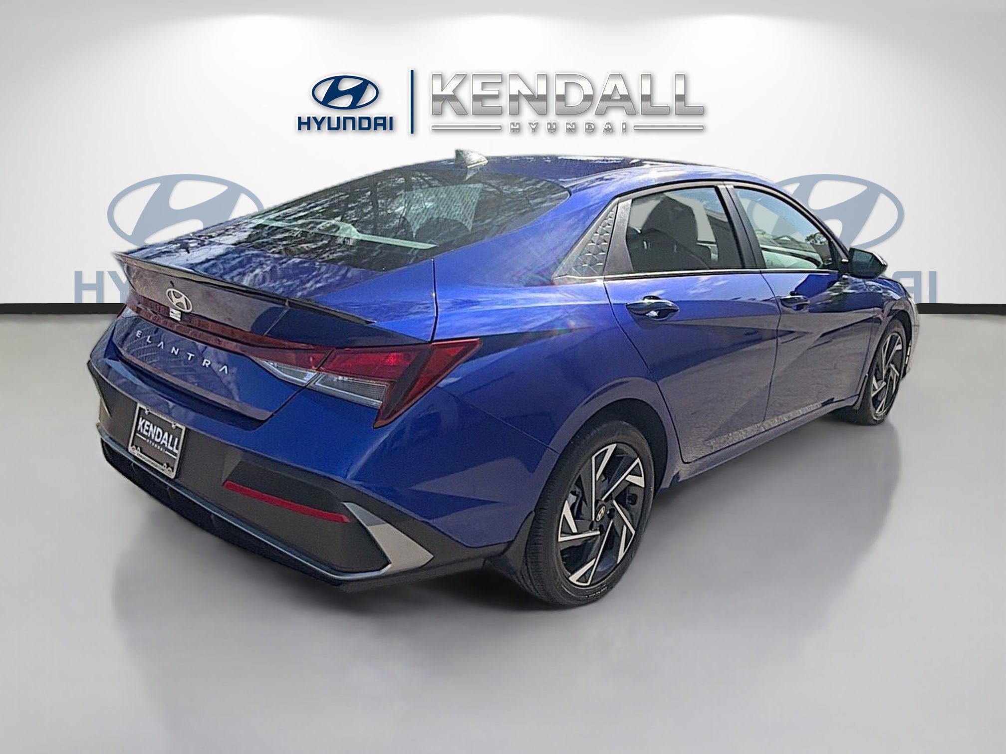 Used 2025 Hyundai Elantra Sport FWD image 6