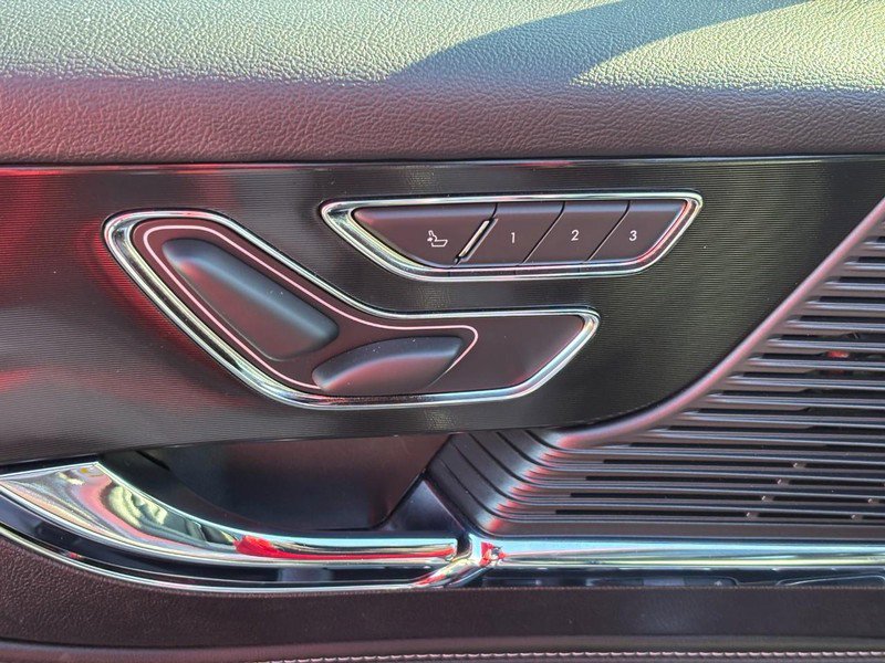 Certified 2022 Lincoln Corsair AWD w/ Premium Package image 15