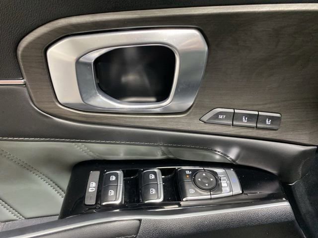 Used 2024 Kia Sorento SX Prestige w/ Sage Leather Package image 10