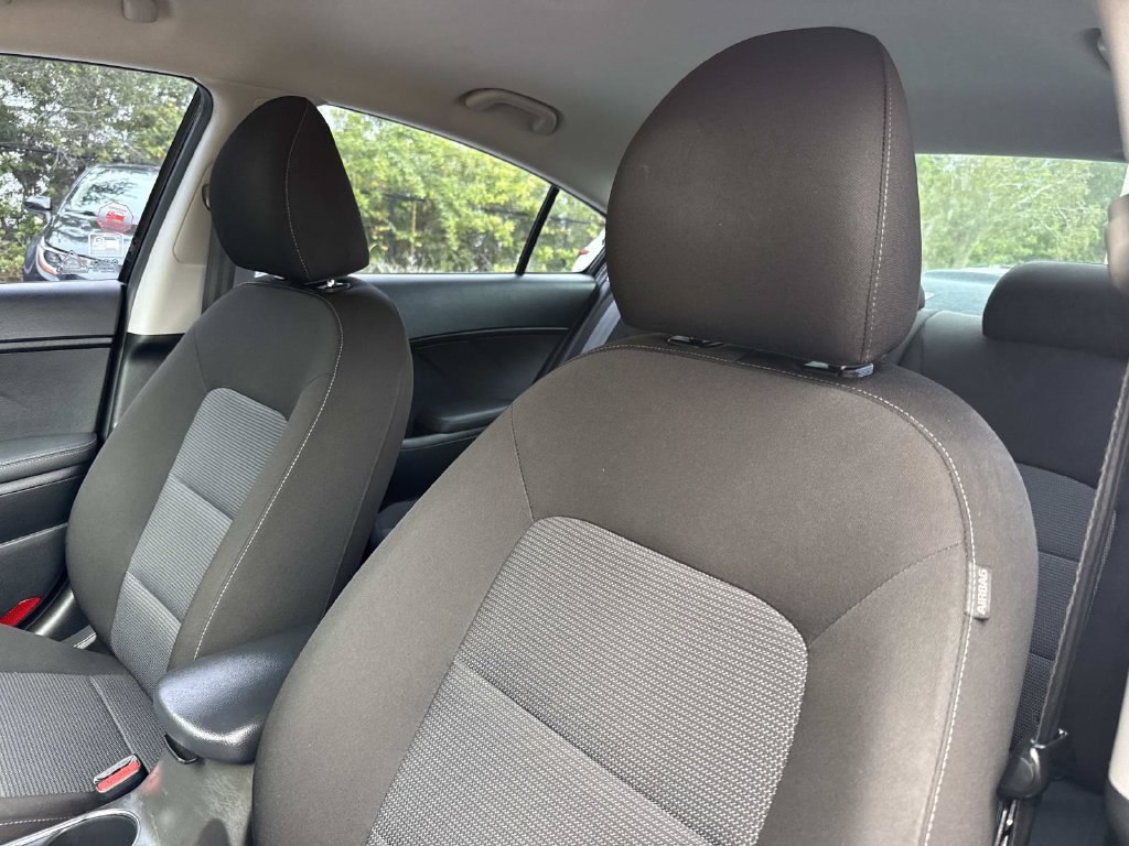 Used 2017 Kia Forte LX FWD image 23