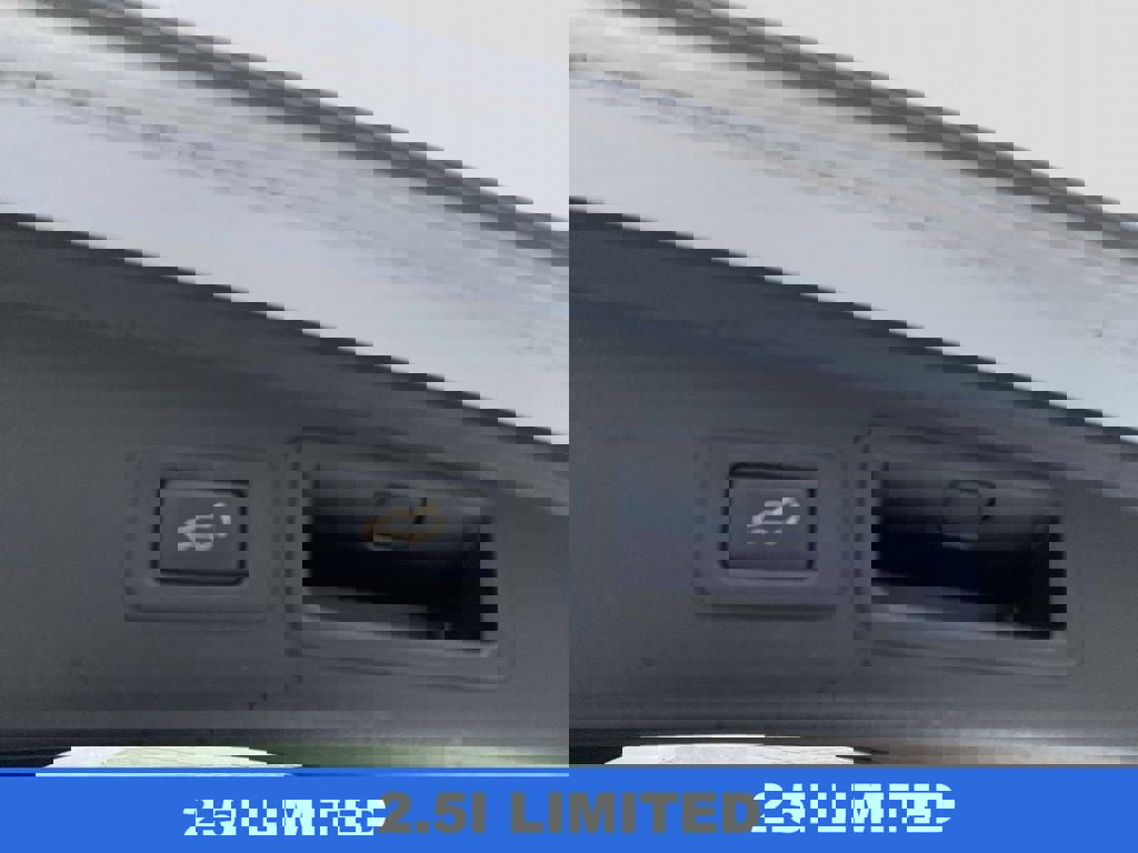 Used 2017 Subaru Forester 2.5i Limited image 8