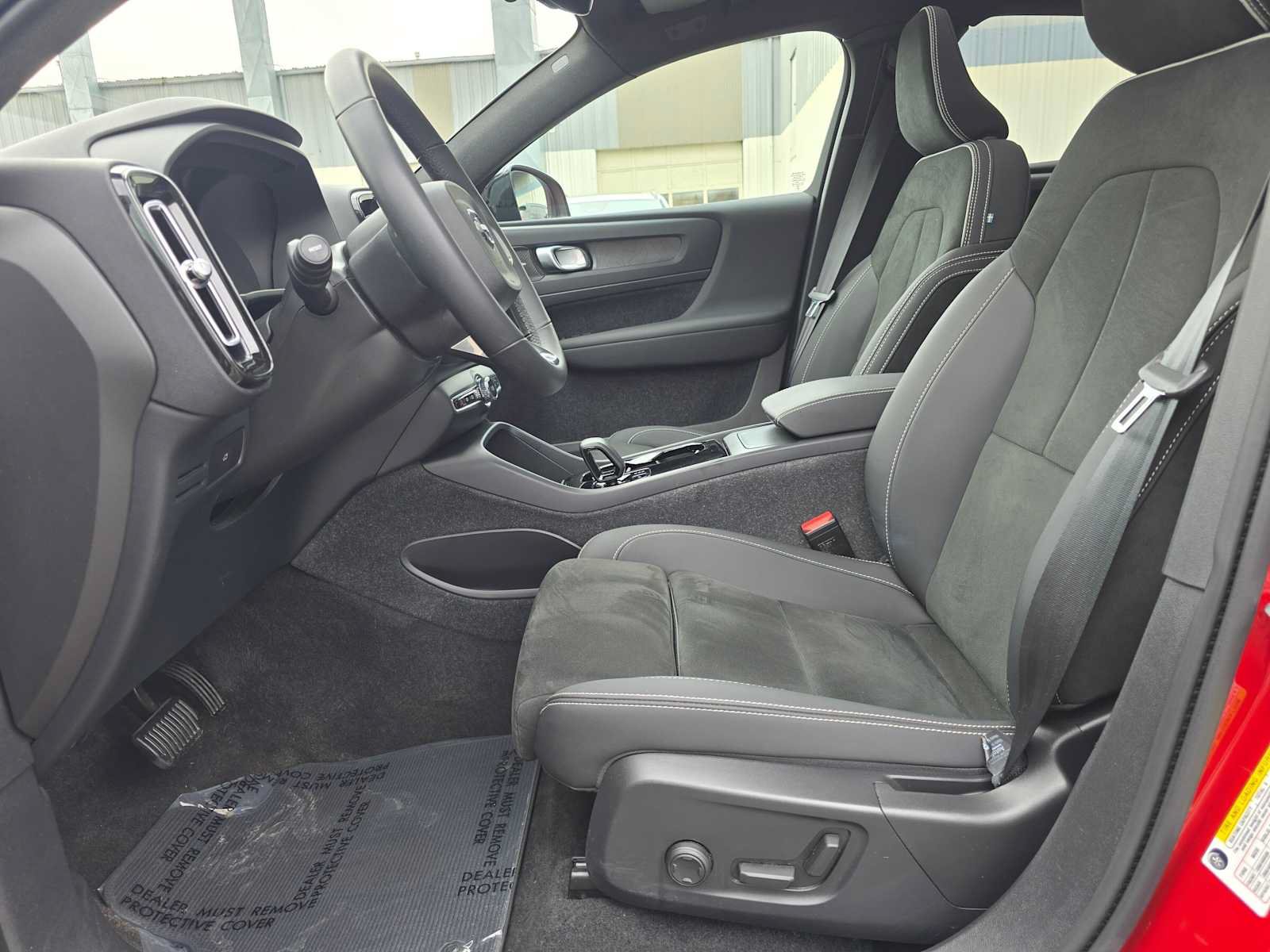 Certified 2023 Volvo C40 P8 Recharge Ultimate AWD/4WD image 20