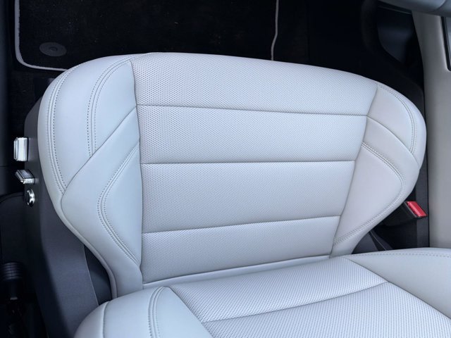 New 2026 Lincoln Nautilus Premier w/ Jet Appearance Package AWD/4WD image 11