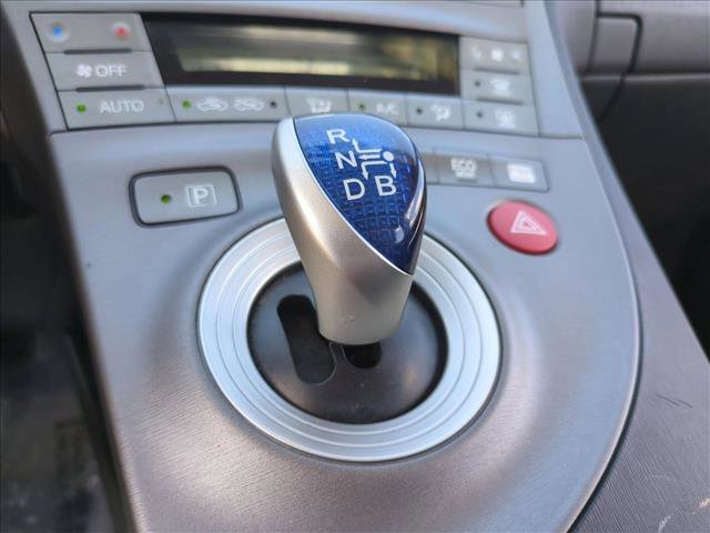 Used 2015 Toyota Prius Two FWD image 12