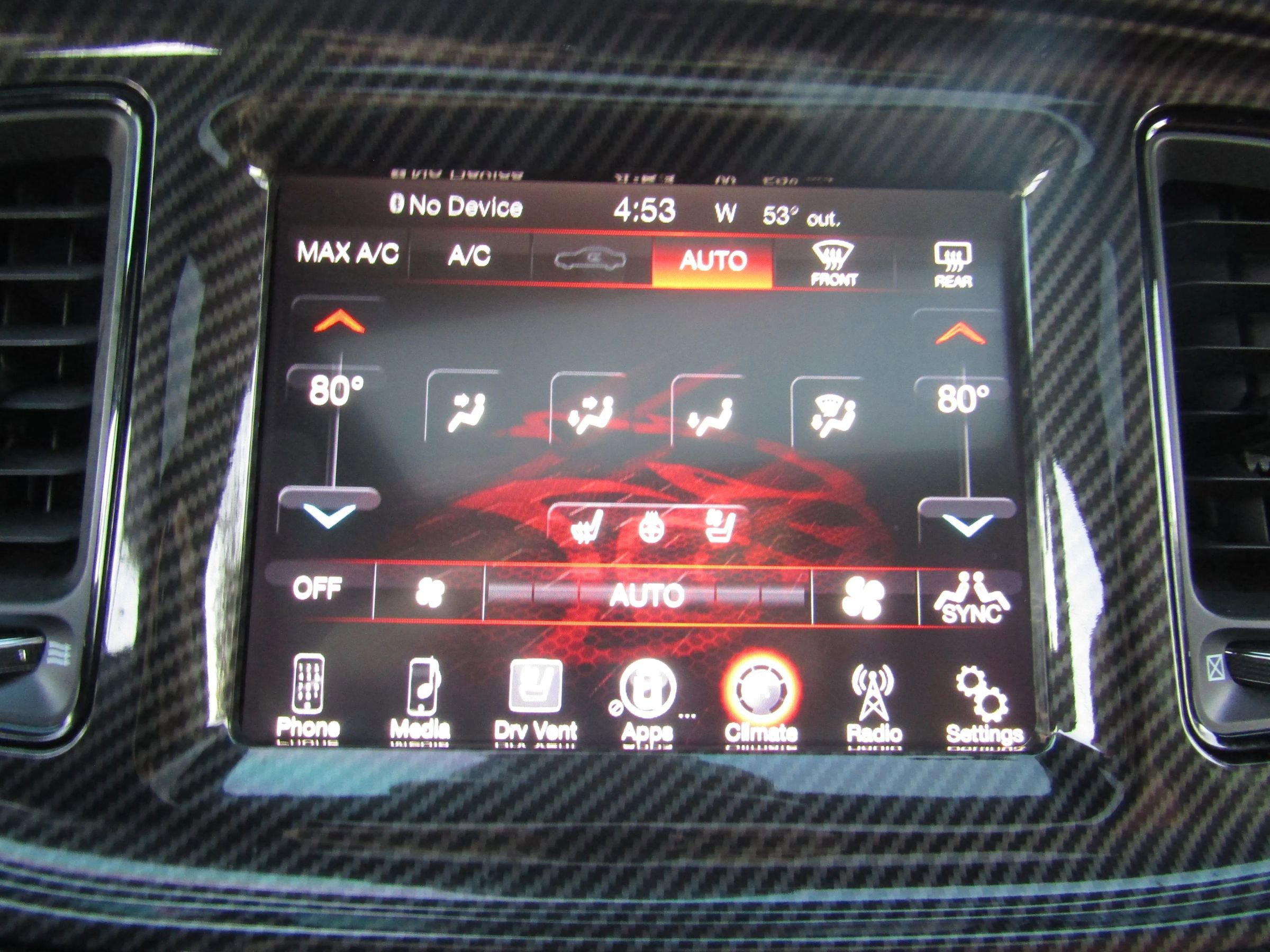 Used 2015 Dodge Challenger SRT w/ Technology Group image 27