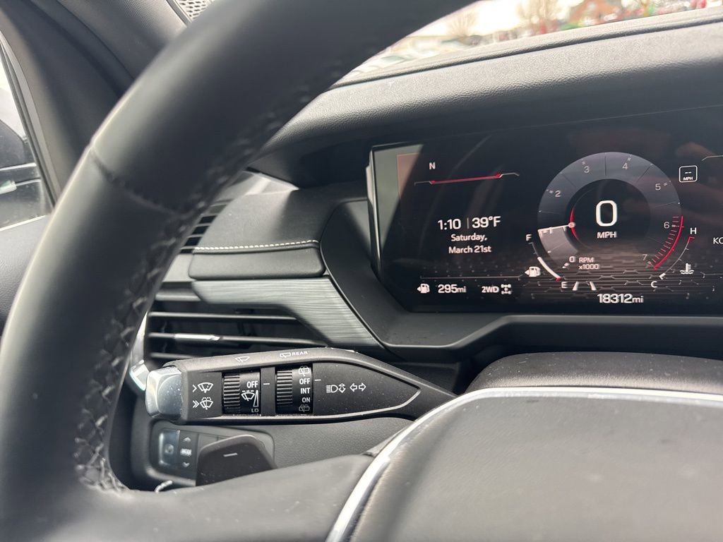 Certified 2024 GMC Acadia Elevation w/ Luxury Package image 21