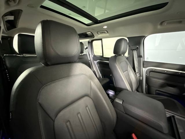 Used 2020 Land Rover Defender 110 SE image 33