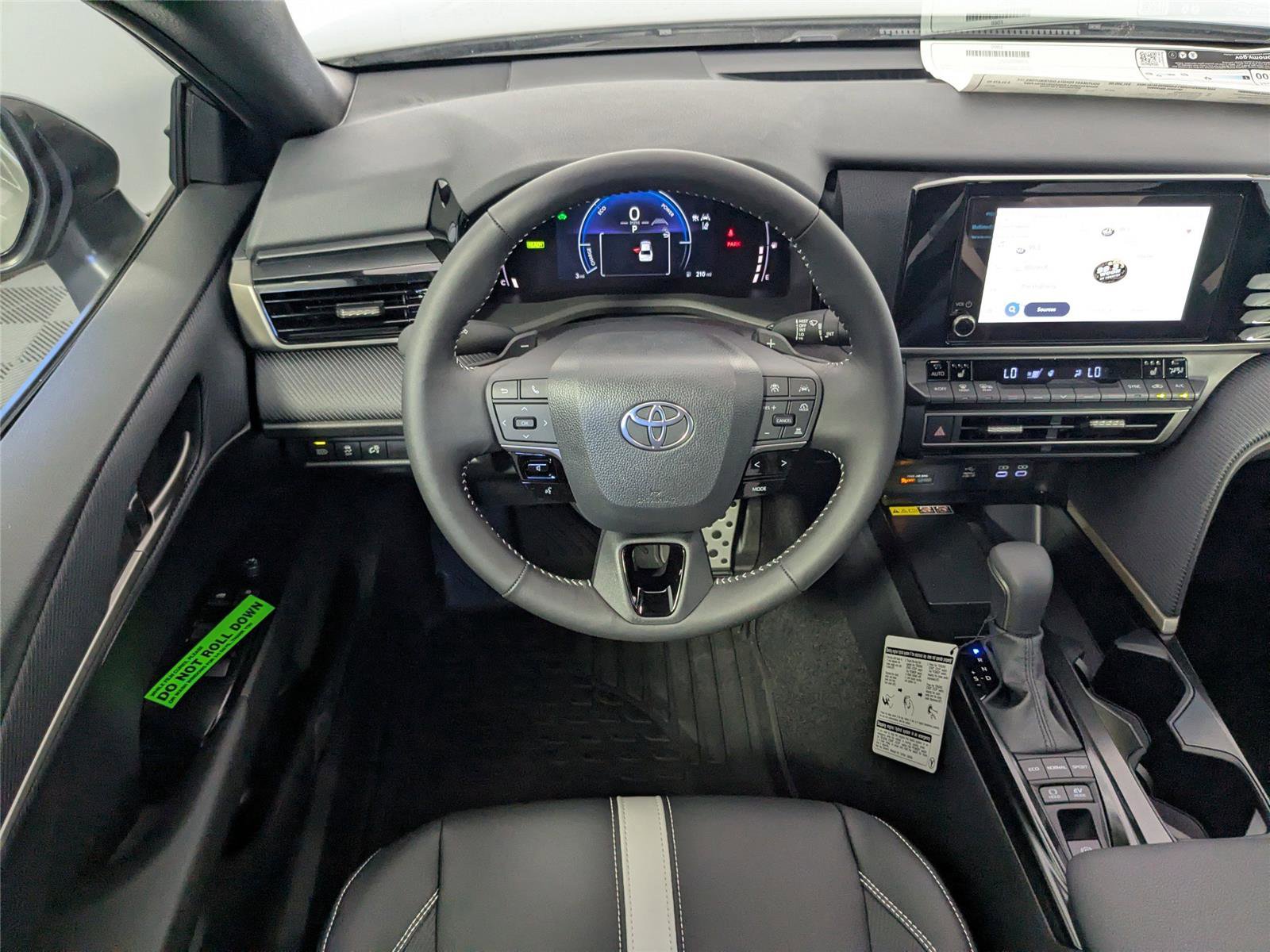 New 2026 Toyota Camry SE image 8