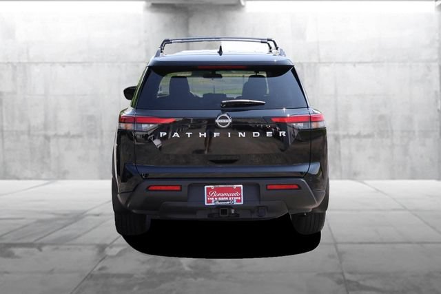 Certified 2025 Nissan Pathfinder SV w/ SV Premium Package FWD image 6