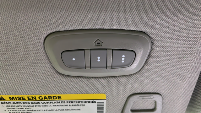 Used 2023 Jeep Grand Cherokee Overland w/ Luxury Tech Group IV AWD/4WD image 36