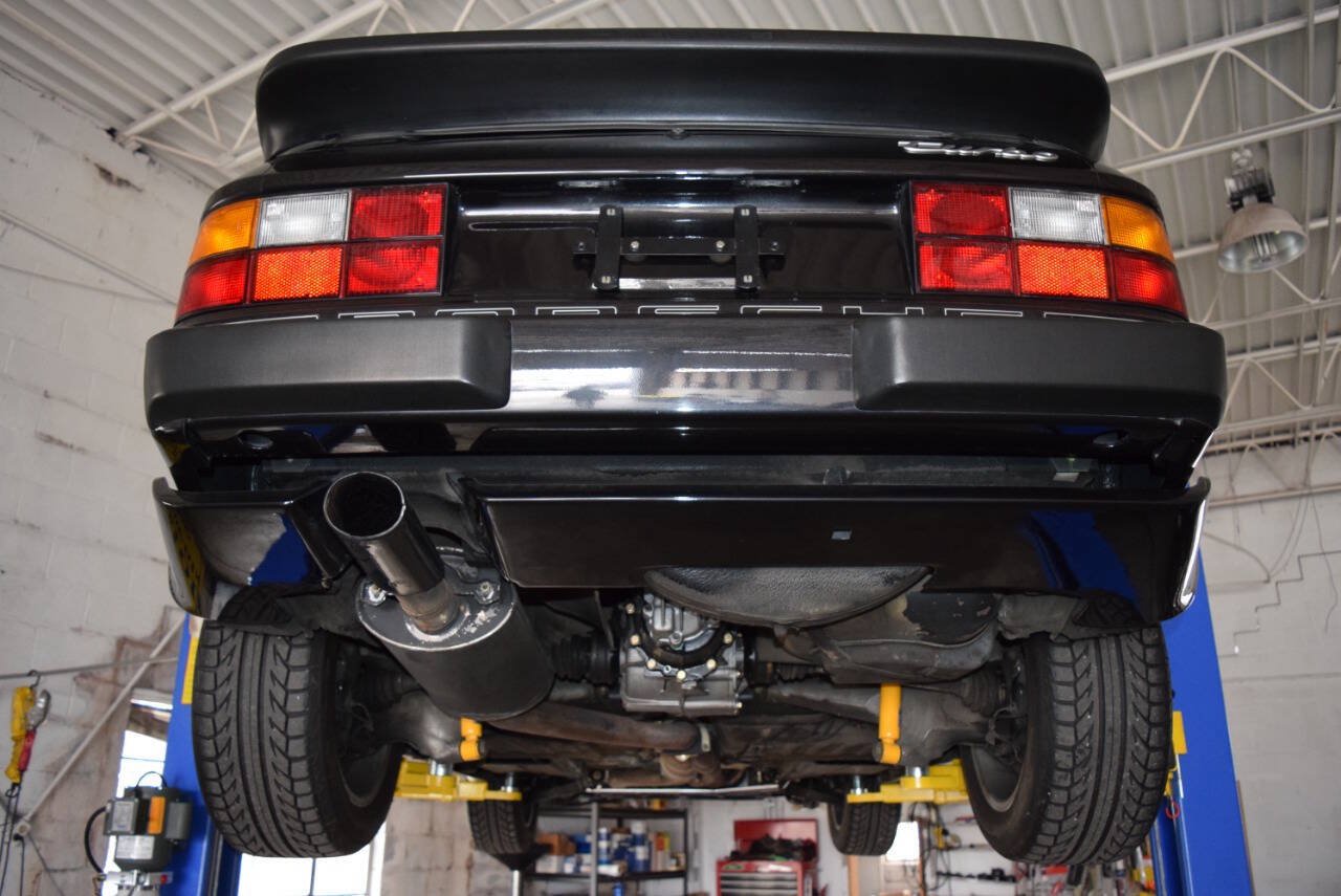 Used 1988 Porsche 944 Turbo Coupe RWD image 94