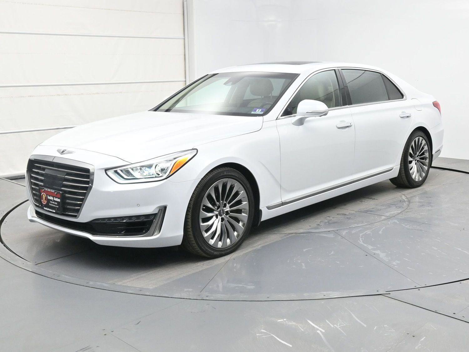Used 2019 Genesis G90 5.0 Ultimate image 1