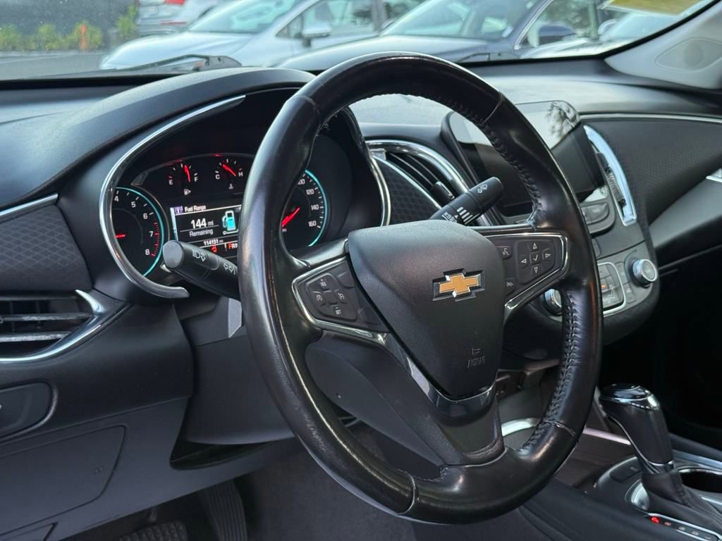 Used 2018 Chevrolet Malibu LT image 27