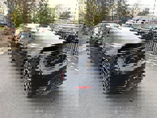 New 2025 Toyota Prius Plug-In Hybrid image 6