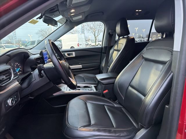 Certified 2021 Ford Explorer XLT w/ Equipment Group 202A image 27