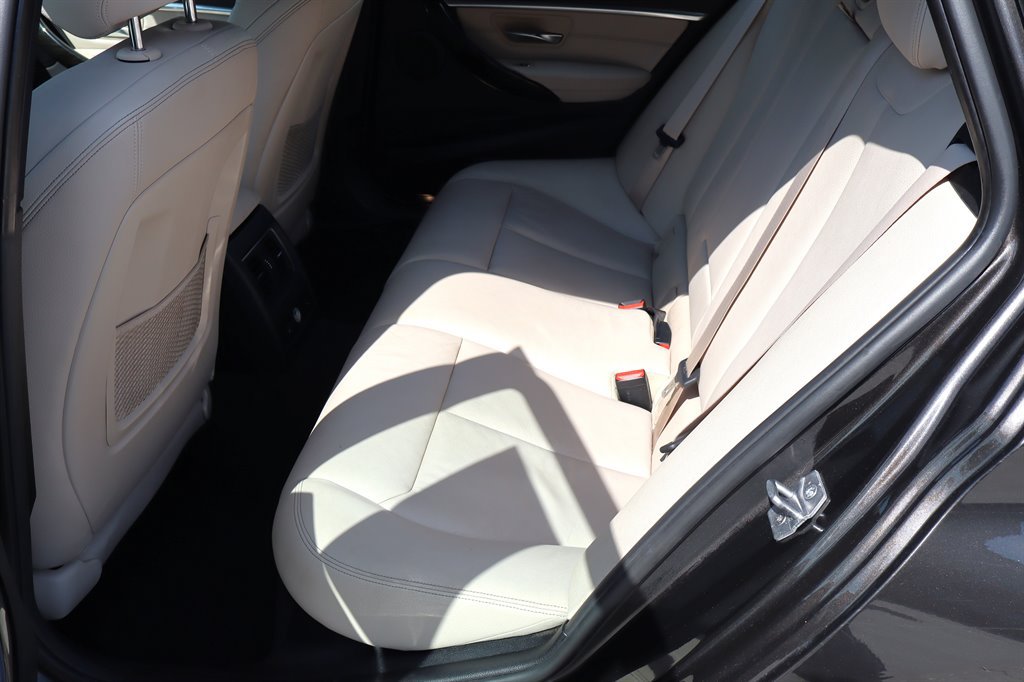 Used 2018 BMW 328d xDrive Wagon AWD/4WD image 21