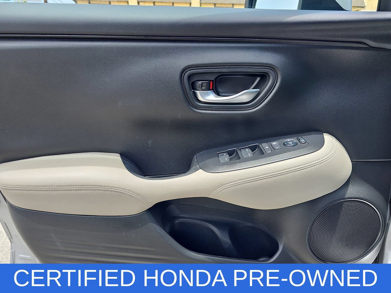 Certified 2025 Honda HR-V LX image 25
