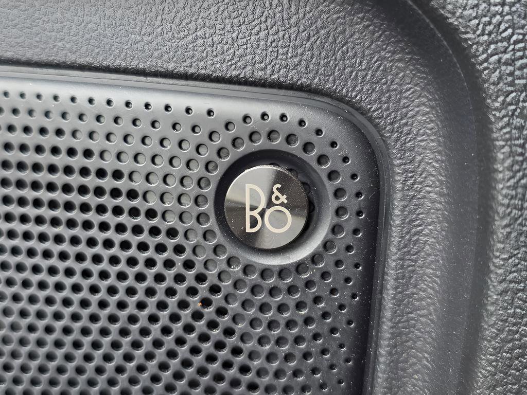 Used 2023 Ford Escape Platinum w/ Premium Technology Package FWD image 19