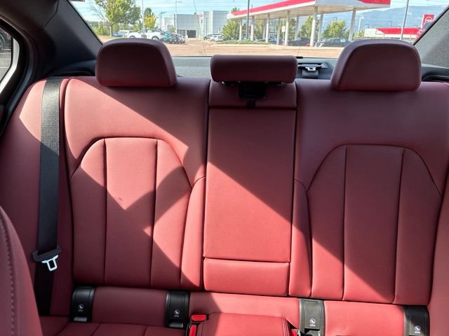 Used 2025 BMW 330i xDrive Sedan w/ M Sport Package AWD/4WD image 22
