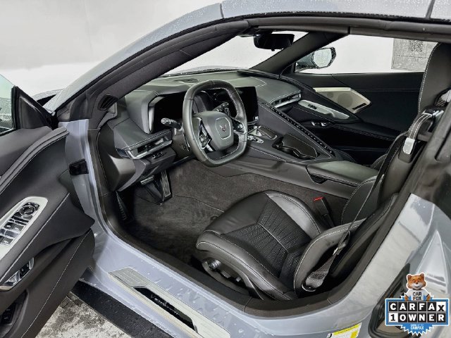 Used 2024 Chevrolet Corvette Stingray Preferred Conv RWD image 3