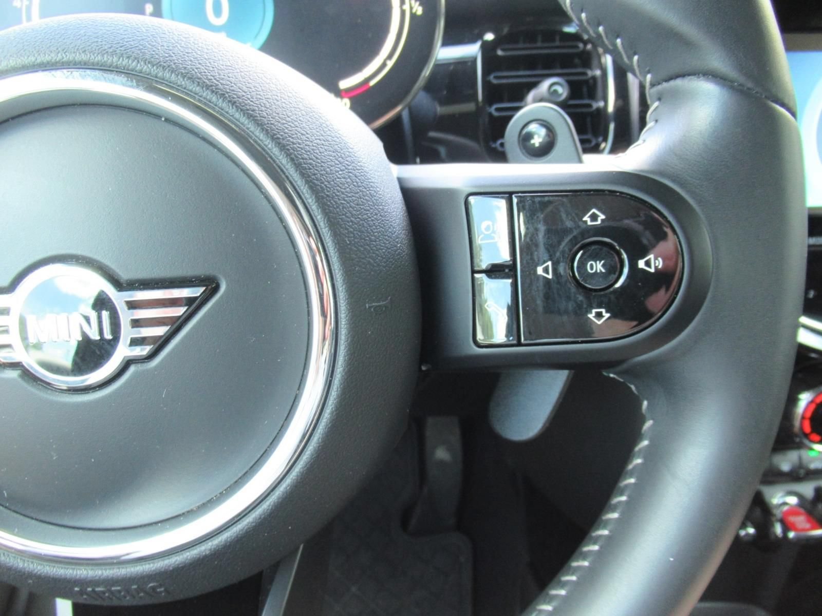 Used 2023 MINI Cooper S FWD image 24