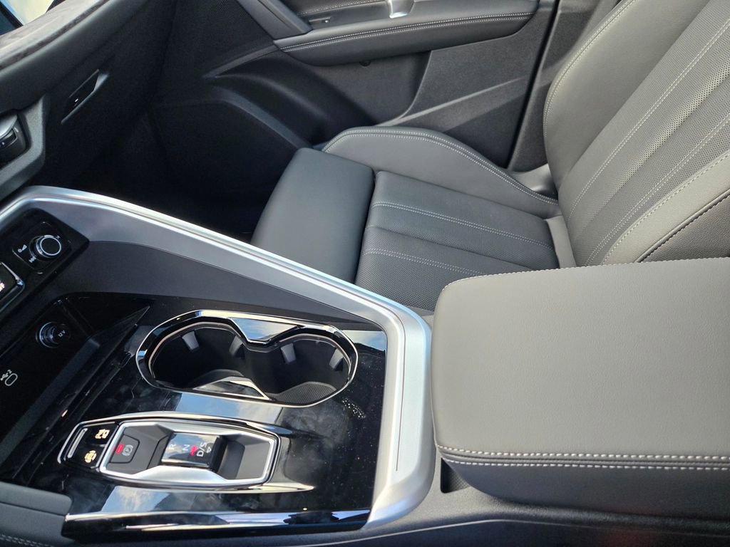 New 2025 Audi Q5 Premium Plus image 24