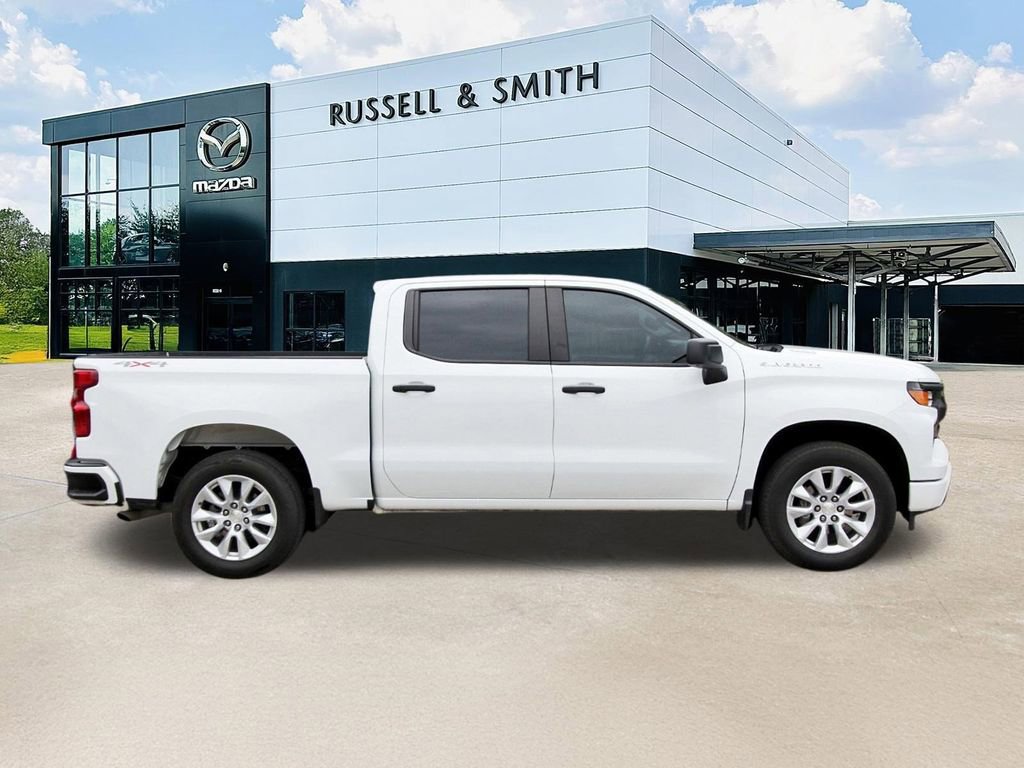 Used 2024 Chevrolet Silverado 1500 Custom AWD/4WD image 4