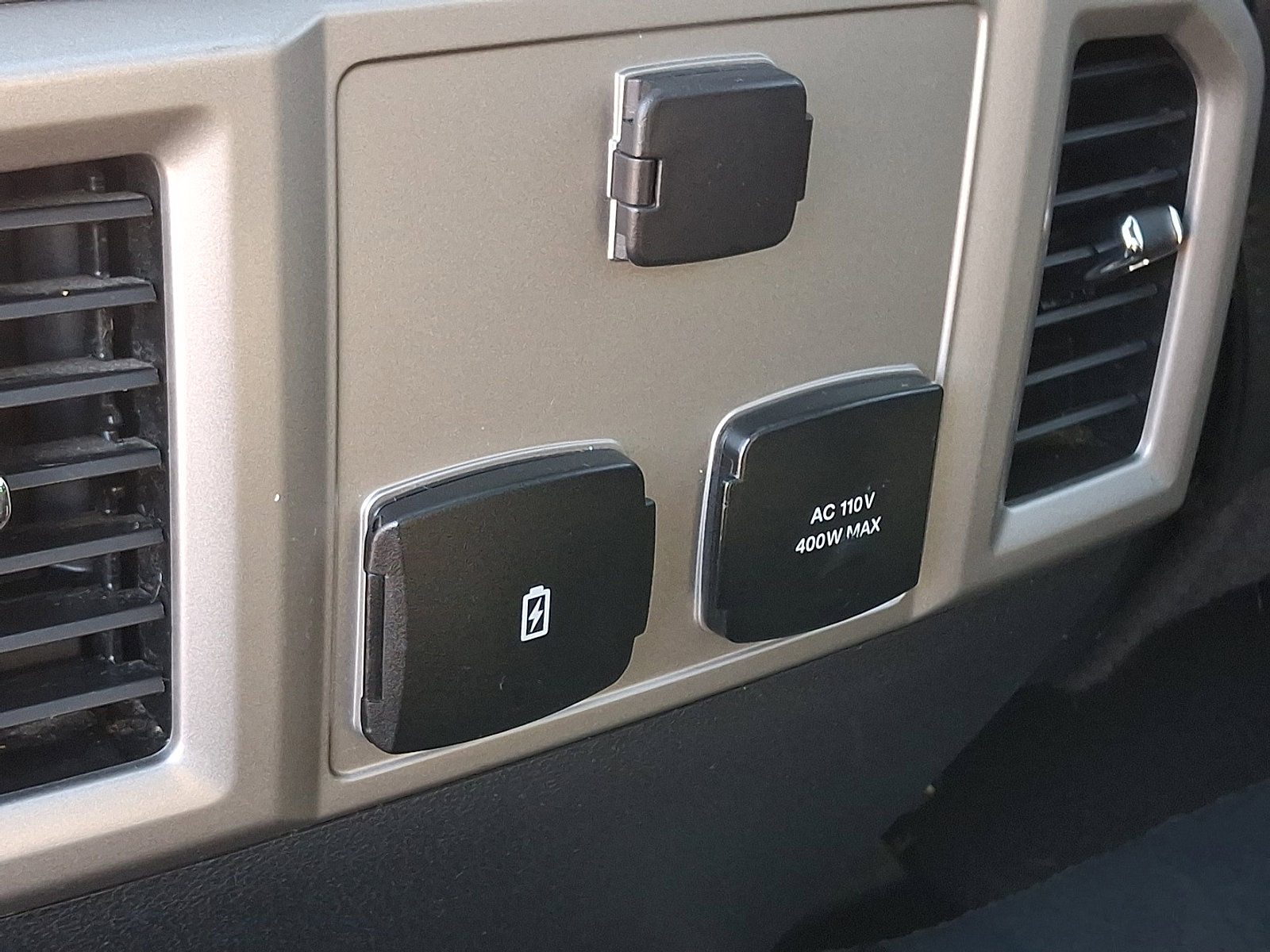 Used 2019 Ford F250 Lariat w/ Lariat Ultimate Package image 11