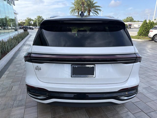 Certified 2024 Lincoln Nautilus Black Label AWD/4WD image 3