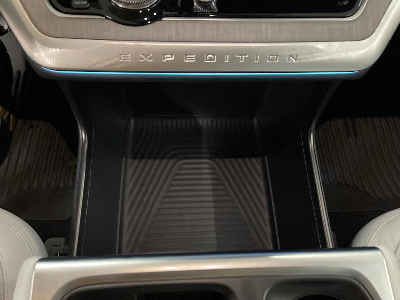 New 2026 Ford Expedition Platinum w/ Platinum Ultimate Package image 23