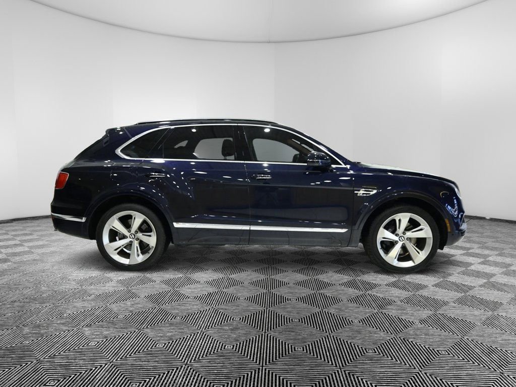 Used 2019 Bentley Bentayga image 6