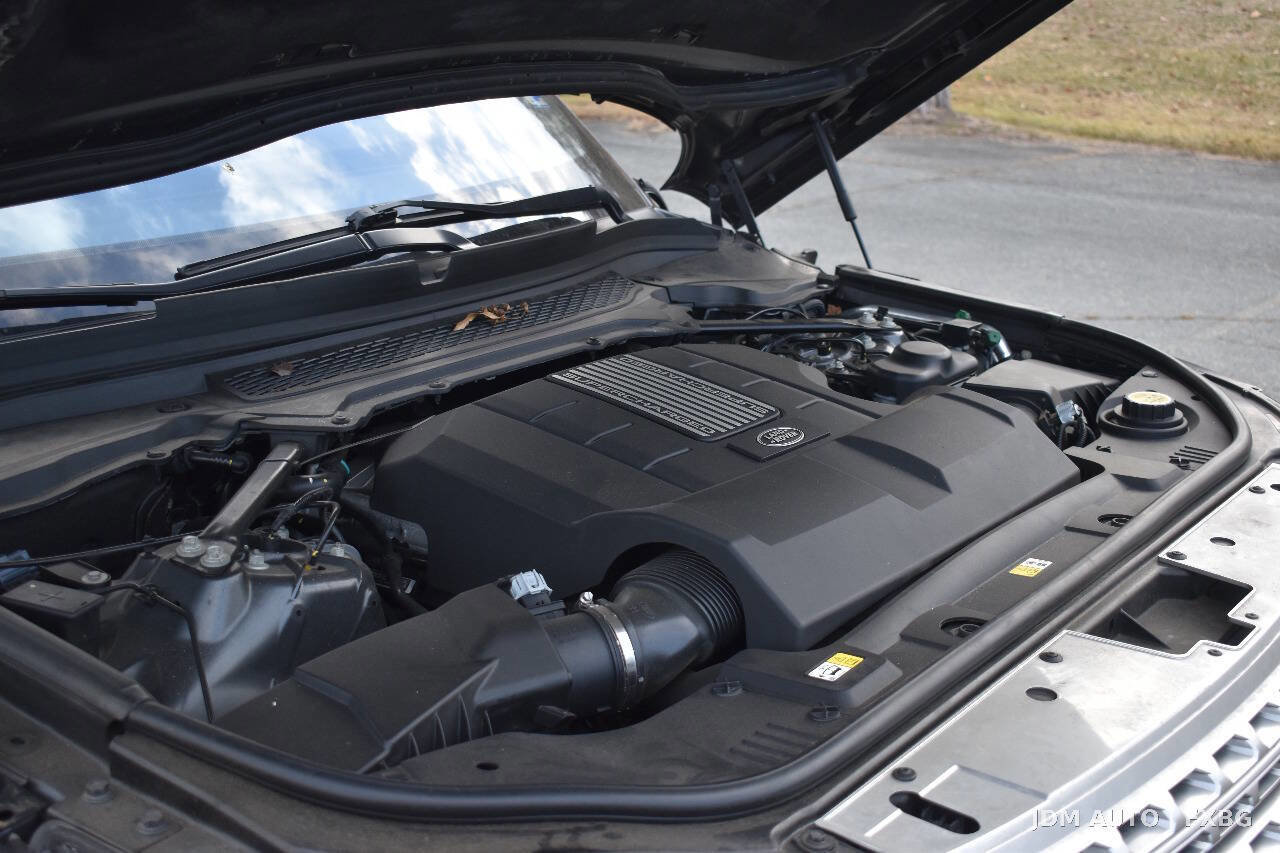 Used 2016 Land Rover Range Rover Supercharged image 38
