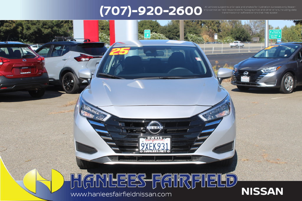 Used 2025 Nissan Versa SV w/ Trunk Package FWD image 4