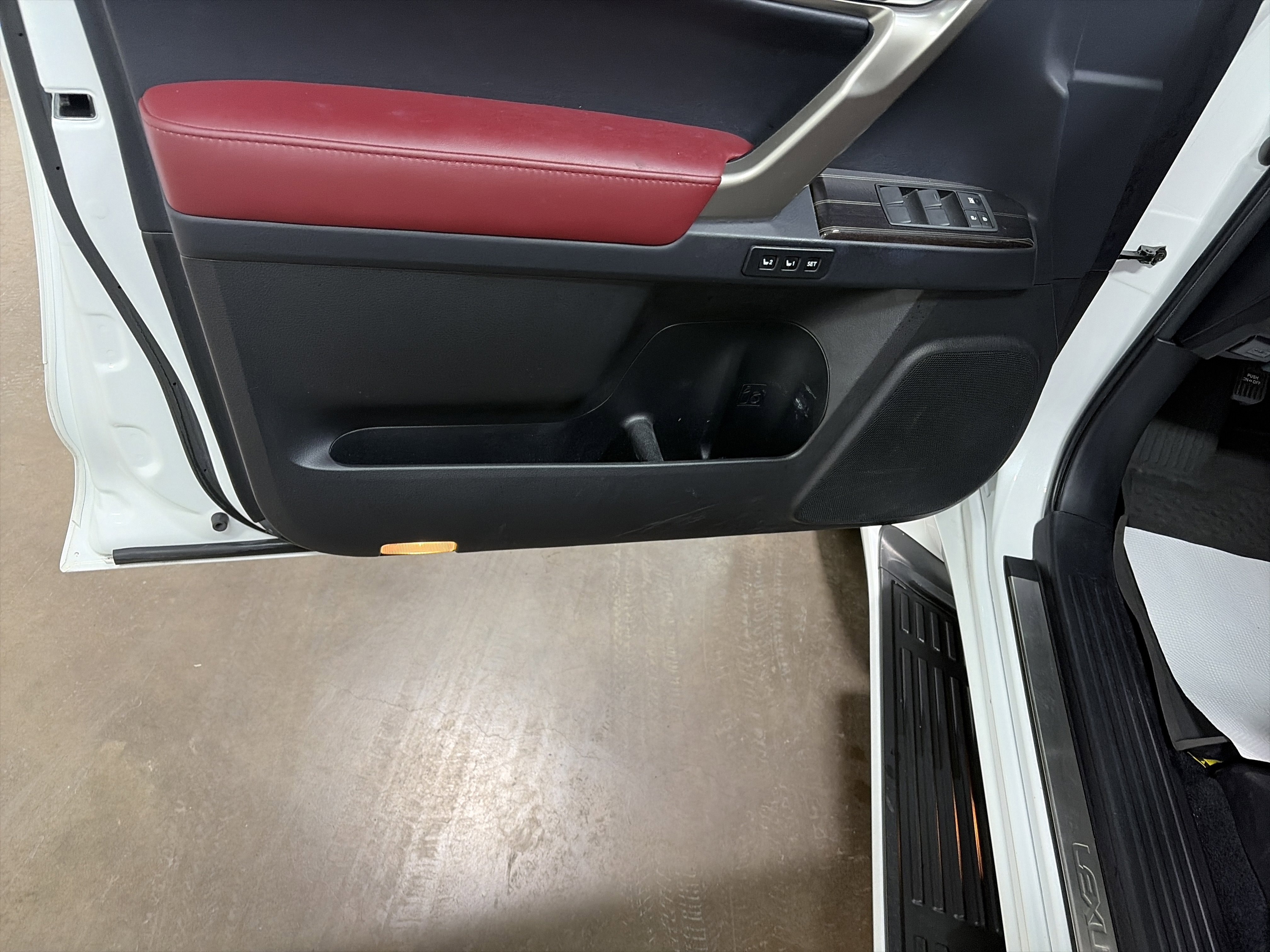 Used 2021 Lexus GX 460 Premium w/ Premium Package image 13