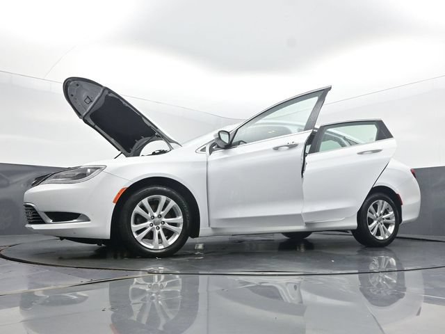 Used 2016 Chrysler 200 Limited w/ Convenience Group FWD image 57