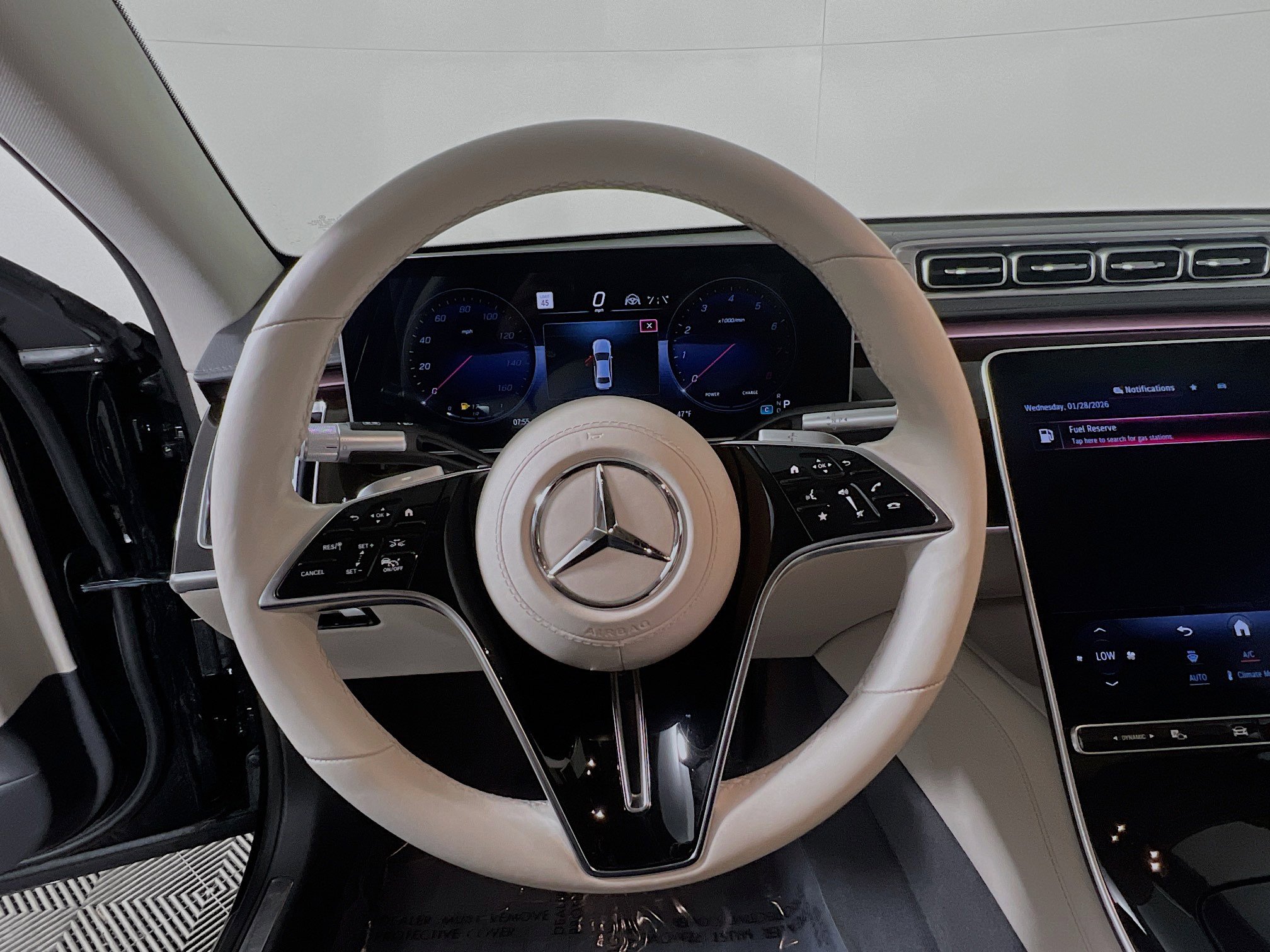 Used 2023 Mercedes-Benz S 500 4MATIC image 18