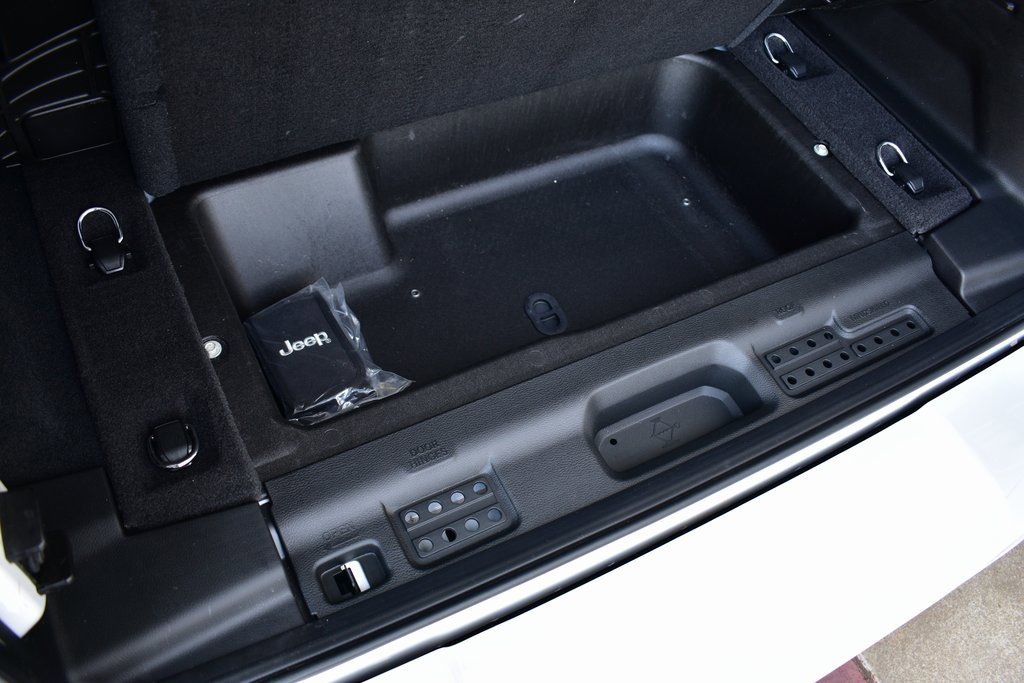 Used 2024 Jeep Wrangler High Altitude image 29