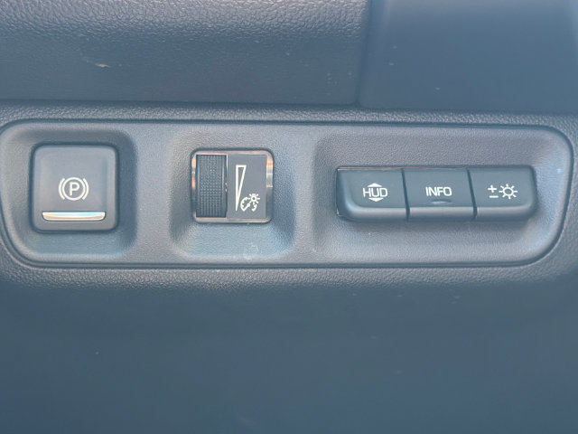 Used 2020 GMC Acadia Denali w/ Technology Package FWD image 34