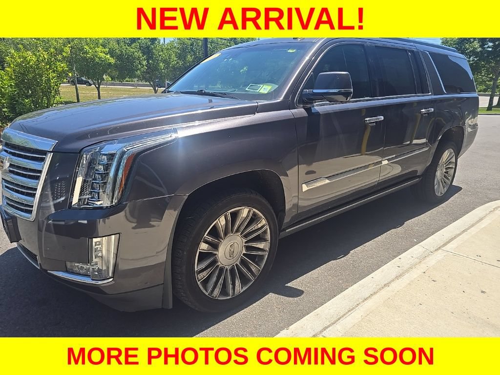 Used 2016 Cadillac Escalade ESV Platinum AWD/4WD image 4