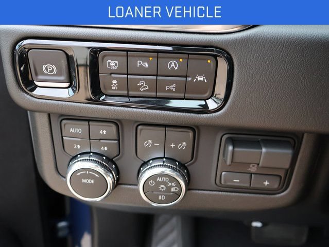 New 2026 GMC Yukon Denali w/ Denali Reserve Package AWD/4WD image 48