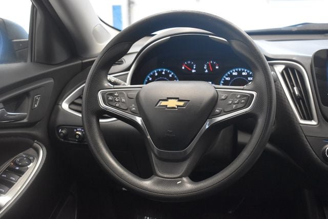 Used 2023 Chevrolet Malibu LT w/ Driver Confidence Package FWD image 24