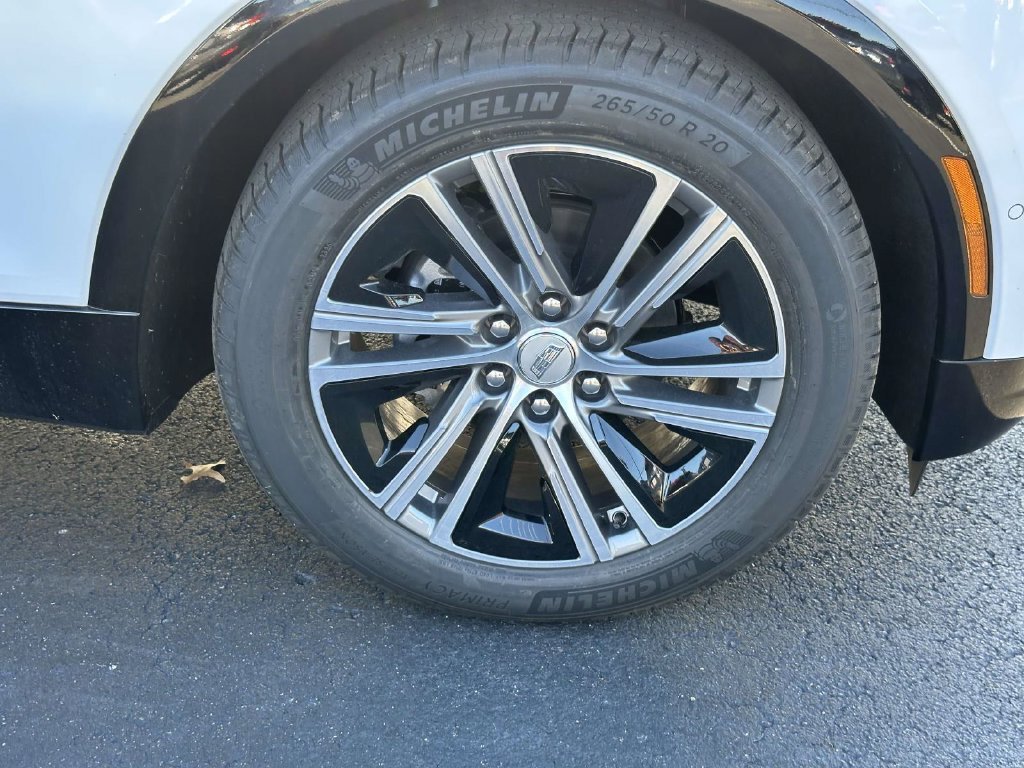 New 2026 Cadillac Lyriq Luxury RWD image 32