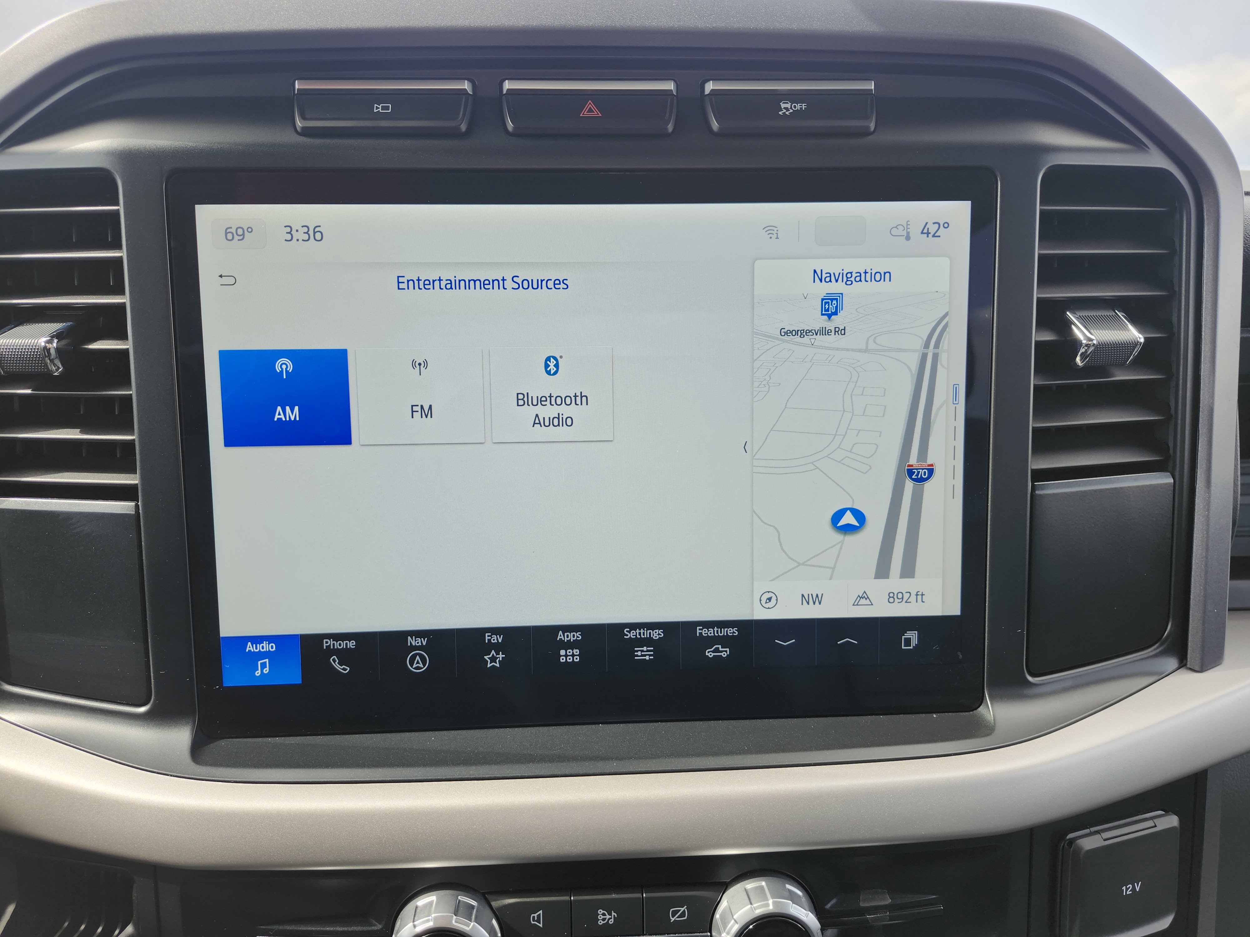 Used 2023 Ford F150 Lightning Pro image 6