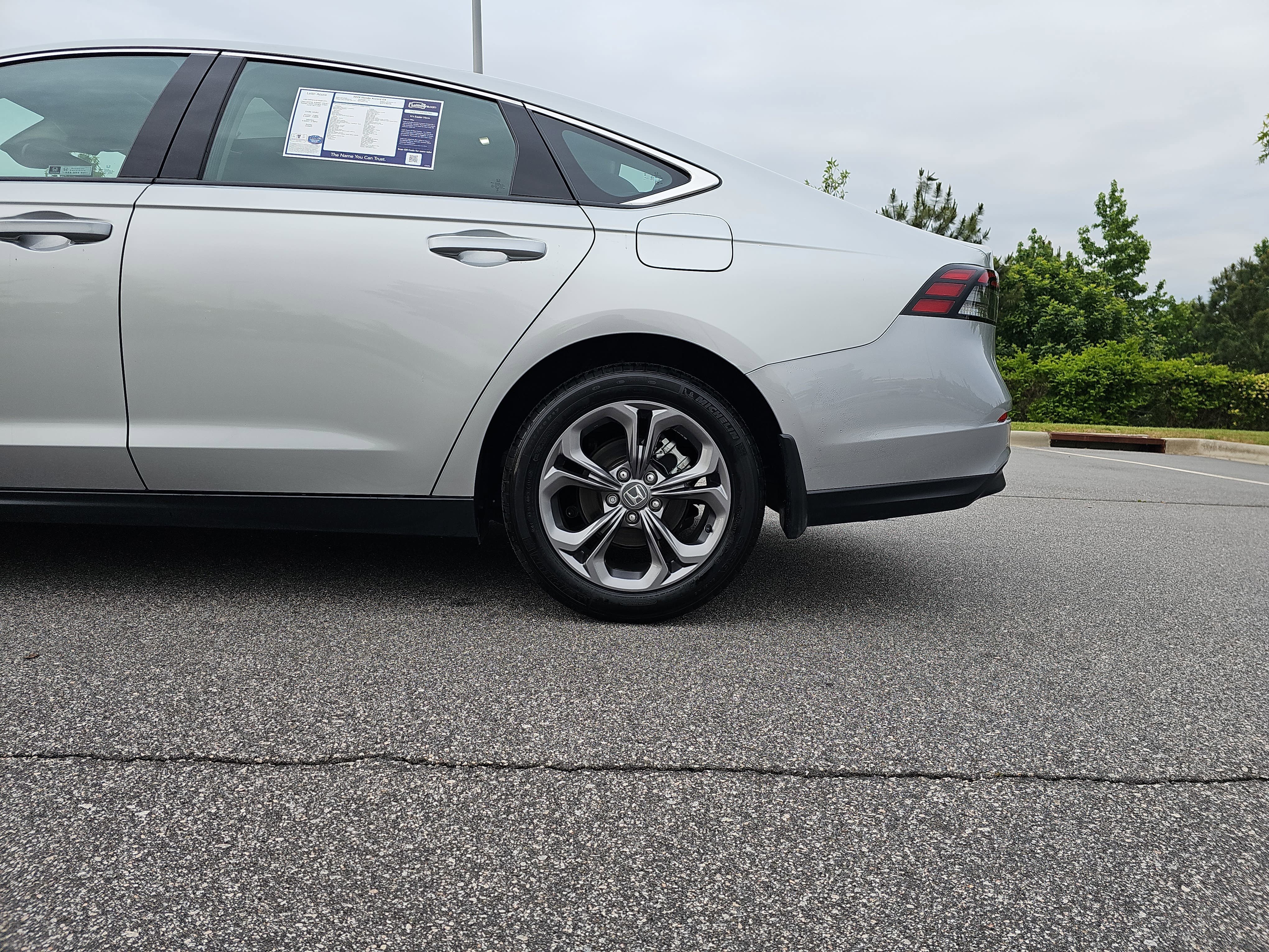 Used 2024 Honda Accord EX image 29