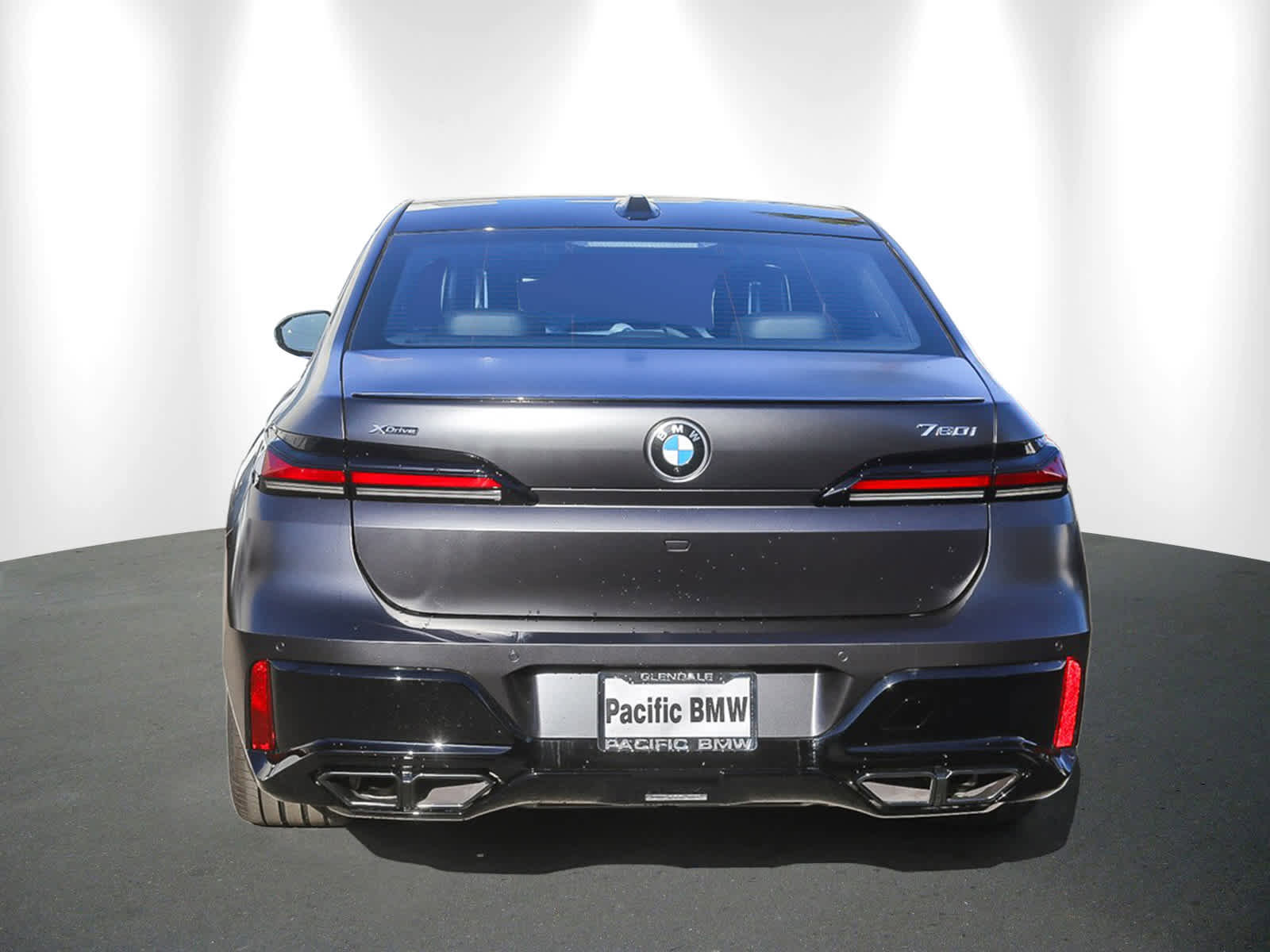 New 2026 BMW 760i xDrive w/ Premium Package image 5