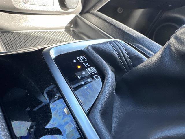 Used 2022 Nissan Rogue Sport S image 18