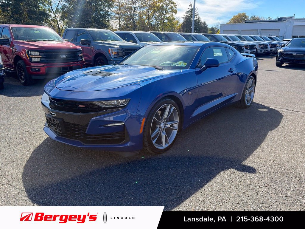 Used 2019 Chevrolet Camaro SS RWD image 1